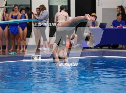 Thumbnail 1 in Regis Jesuit @ Cherry Creek photogallery.