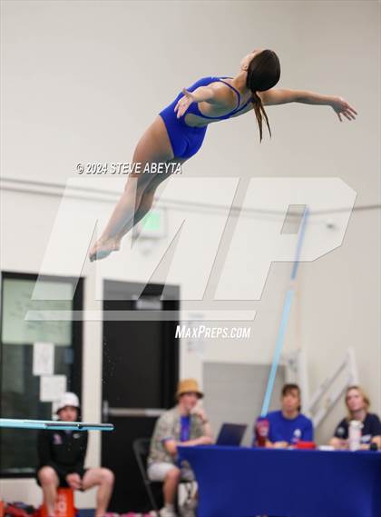 Thumbnail 3 in Regis Jesuit @ Cherry Creek photogallery.