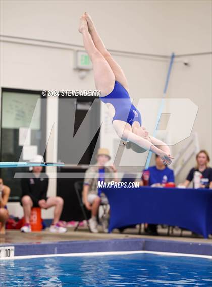 Thumbnail 2 in Regis Jesuit @ Cherry Creek photogallery.
