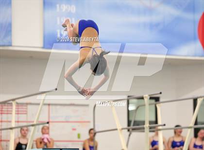 Thumbnail 2 in Regis Jesuit @ Cherry Creek photogallery.