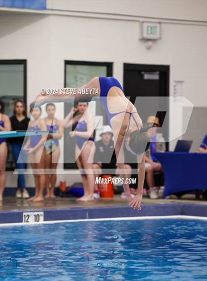 Thumbnail 2 in Regis Jesuit @ Cherry Creek photogallery.