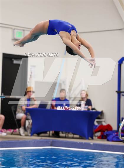 Thumbnail 2 in Regis Jesuit @ Cherry Creek photogallery.