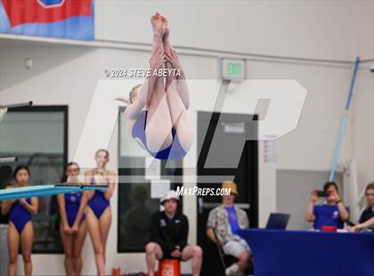 Thumbnail 3 in Regis Jesuit @ Cherry Creek photogallery.