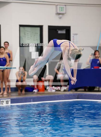 Thumbnail 2 in Regis Jesuit @ Cherry Creek photogallery.