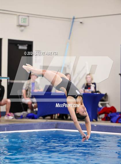 Thumbnail 1 in Regis Jesuit @ Cherry Creek photogallery.