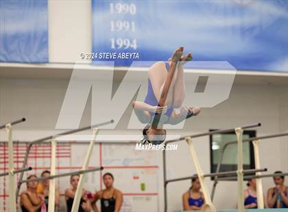 Thumbnail 1 in Regis Jesuit @ Cherry Creek photogallery.
