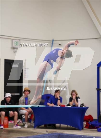 Thumbnail 3 in Regis Jesuit @ Cherry Creek photogallery.