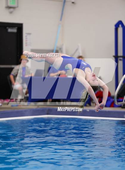 Thumbnail 3 in Regis Jesuit @ Cherry Creek photogallery.