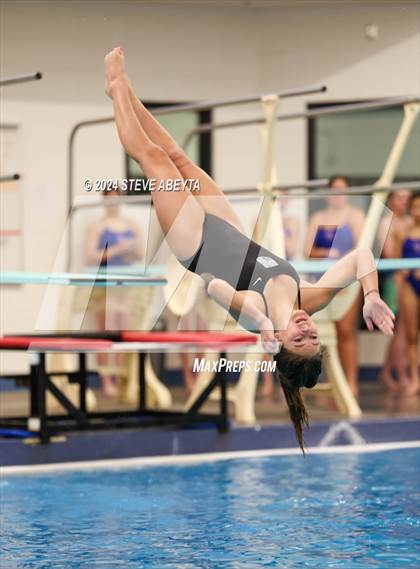 Thumbnail 3 in Regis Jesuit @ Cherry Creek photogallery.