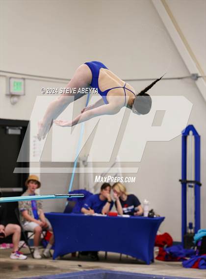 Thumbnail 1 in Regis Jesuit @ Cherry Creek photogallery.