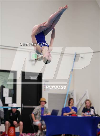 Thumbnail 3 in Regis Jesuit @ Cherry Creek photogallery.