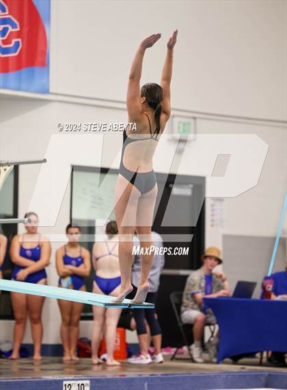 Thumbnail 2 in Regis Jesuit @ Cherry Creek photogallery.