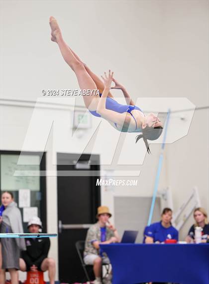Thumbnail 2 in Regis Jesuit @ Cherry Creek photogallery.