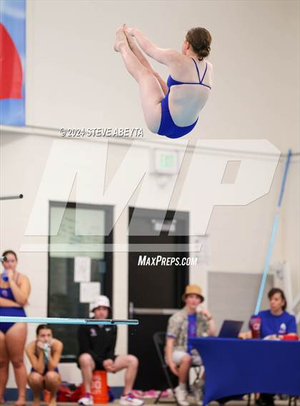 Thumbnail 2 in Regis Jesuit @ Cherry Creek photogallery.