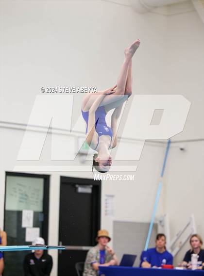 Thumbnail 1 in Regis Jesuit @ Cherry Creek photogallery.