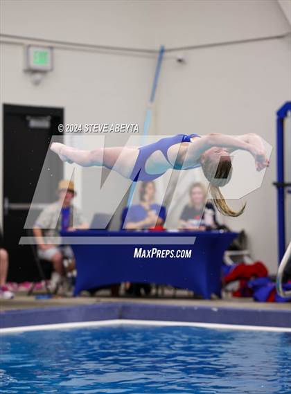 Thumbnail 2 in Regis Jesuit @ Cherry Creek photogallery.