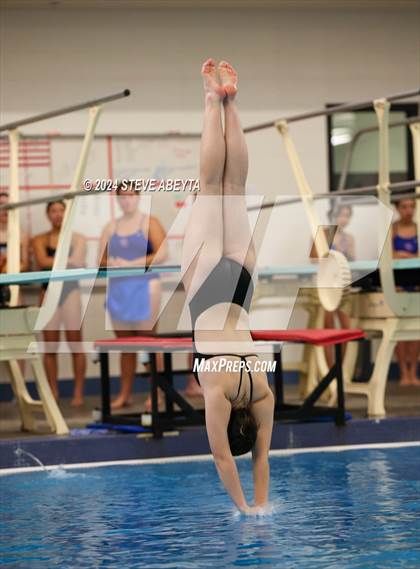 Thumbnail 2 in Regis Jesuit @ Cherry Creek photogallery.