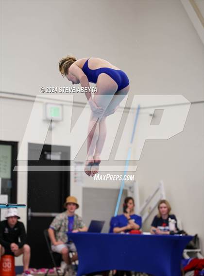 Thumbnail 2 in Regis Jesuit @ Cherry Creek photogallery.