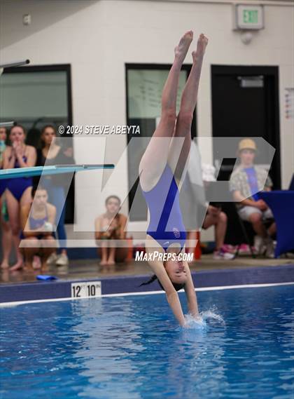 Thumbnail 2 in Regis Jesuit @ Cherry Creek photogallery.