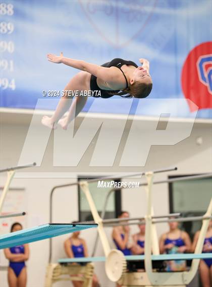 Thumbnail 3 in Regis Jesuit @ Cherry Creek photogallery.