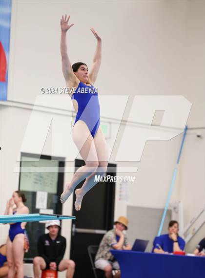 Thumbnail 2 in Regis Jesuit @ Cherry Creek photogallery.