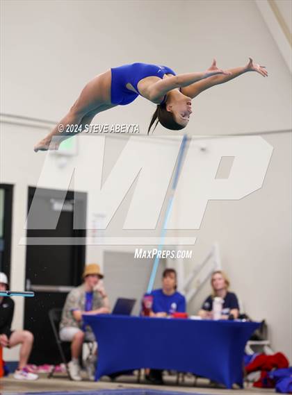 Thumbnail 3 in Regis Jesuit @ Cherry Creek photogallery.