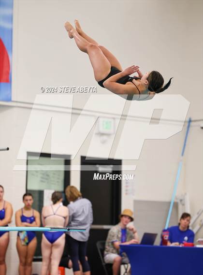 Thumbnail 3 in Regis Jesuit @ Cherry Creek photogallery.