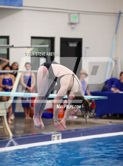 Thumbnail 1 in Regis Jesuit @ Cherry Creek photogallery.