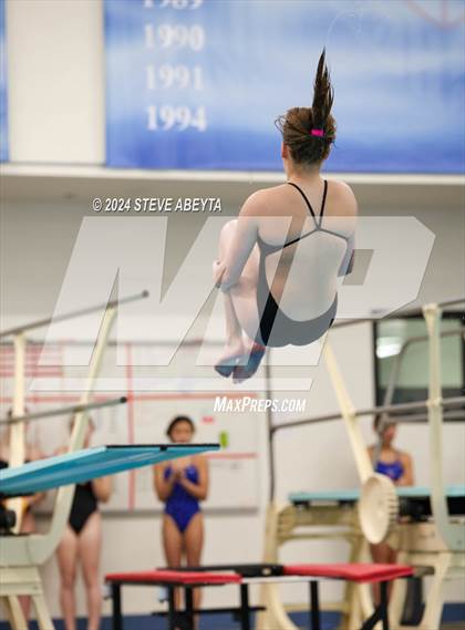 Thumbnail 2 in Regis Jesuit @ Cherry Creek photogallery.