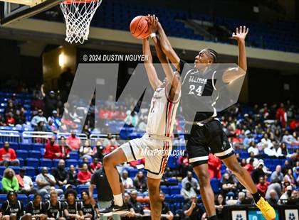 Thumbnail 2 in Ellison vs. Port Arthur Memorial (UIL Basketball 5A Region III Semifinal) photogallery.
