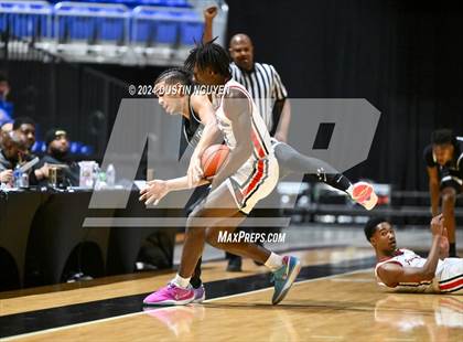 Thumbnail 1 in Ellison vs. Port Arthur Memorial (UIL Basketball 5A Region III Semifinal) photogallery.