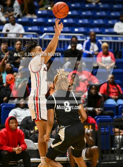 Thumbnail 2 in Ellison vs. Port Arthur Memorial (UIL Basketball 5A Region III Semifinal) photogallery.