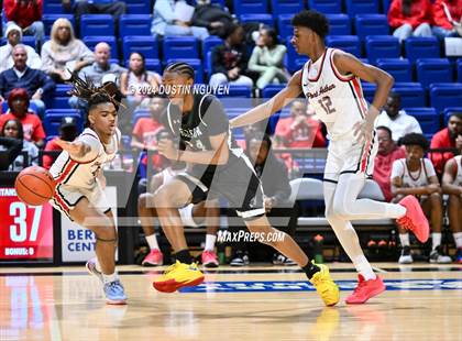 Thumbnail 1 in Ellison vs. Port Arthur Memorial (UIL Basketball 5A Region III Semifinal) photogallery.