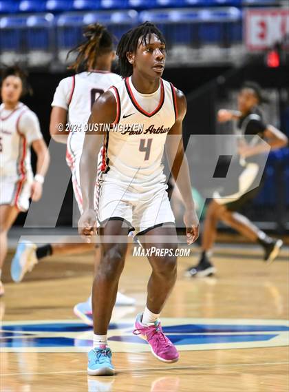 Thumbnail 2 in Ellison vs. Port Arthur Memorial (UIL Basketball 5A Region III Semifinal) photogallery.