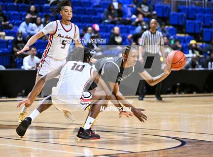 Thumbnail 3 in Ellison vs. Port Arthur Memorial (UIL Basketball 5A Region III Semifinal) photogallery.