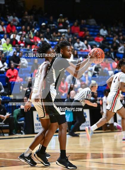 Thumbnail 3 in Ellison vs. Port Arthur Memorial (UIL Basketball 5A Region III Semifinal) photogallery.