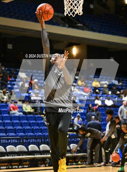 Thumbnail 1 in Ellison vs. Port Arthur Memorial (UIL Basketball 5A Region III Semifinal) photogallery.