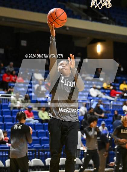 Thumbnail 2 in Ellison vs. Port Arthur Memorial (UIL Basketball 5A Region III Semifinal) photogallery.