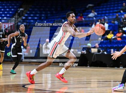 Thumbnail 2 in Ellison vs. Port Arthur Memorial (UIL Basketball 5A Region III Semifinal) photogallery.