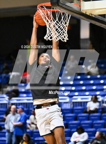 Thumbnail 3 in Ellison vs. Port Arthur Memorial (UIL Basketball 5A Region III Semifinal) photogallery.