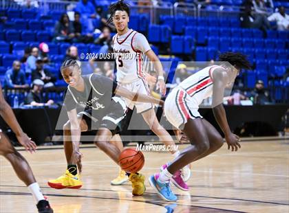 Thumbnail 2 in Ellison vs. Port Arthur Memorial (UIL Basketball 5A Region III Semifinal) photogallery.