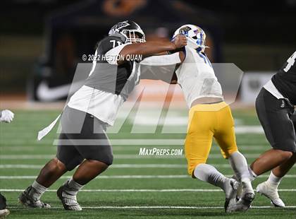 Thumbnail 1 in St. John Bosco vs. Serra (CIF State Open Final) photogallery.