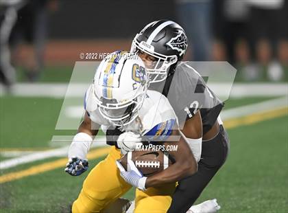 Thumbnail 2 in St. John Bosco vs. Serra (CIF State Open Final) photogallery.