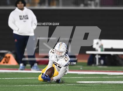 Thumbnail 3 in St. John Bosco vs. Serra (CIF State Open Final) photogallery.