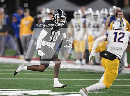 Thumbnail 1 in St. John Bosco vs. Serra (CIF State Open Final) photogallery.