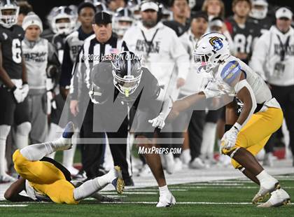 Thumbnail 1 in St. John Bosco vs. Serra (CIF State Open Final) photogallery.