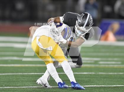 Thumbnail 2 in St. John Bosco vs. Serra (CIF State Open Final) photogallery.