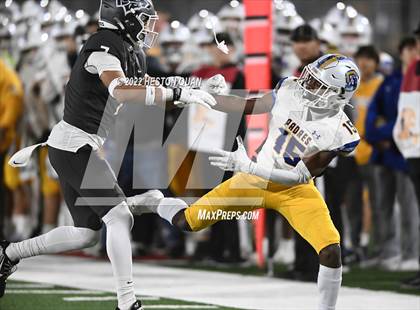 Thumbnail 1 in St. John Bosco vs. Serra (CIF State Open Final) photogallery.