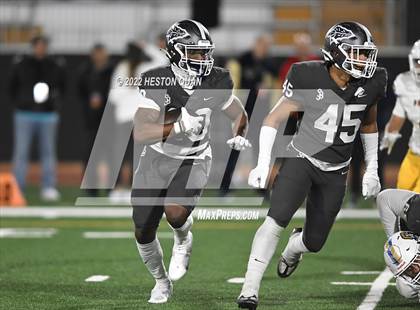 Thumbnail 1 in St. John Bosco vs. Serra (CIF State Open Final) photogallery.