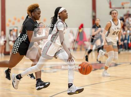 Thumbnail 1 in Istrouma @ E. D. White(LHSAA Division II Select Regional Playoff) photogallery.